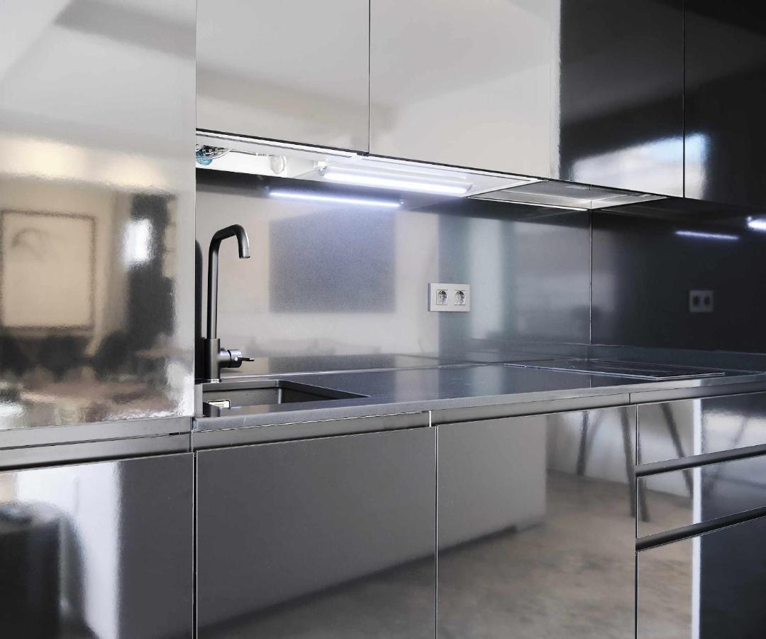 Maestranza Modern Apartment Севиля Екстериор снимка